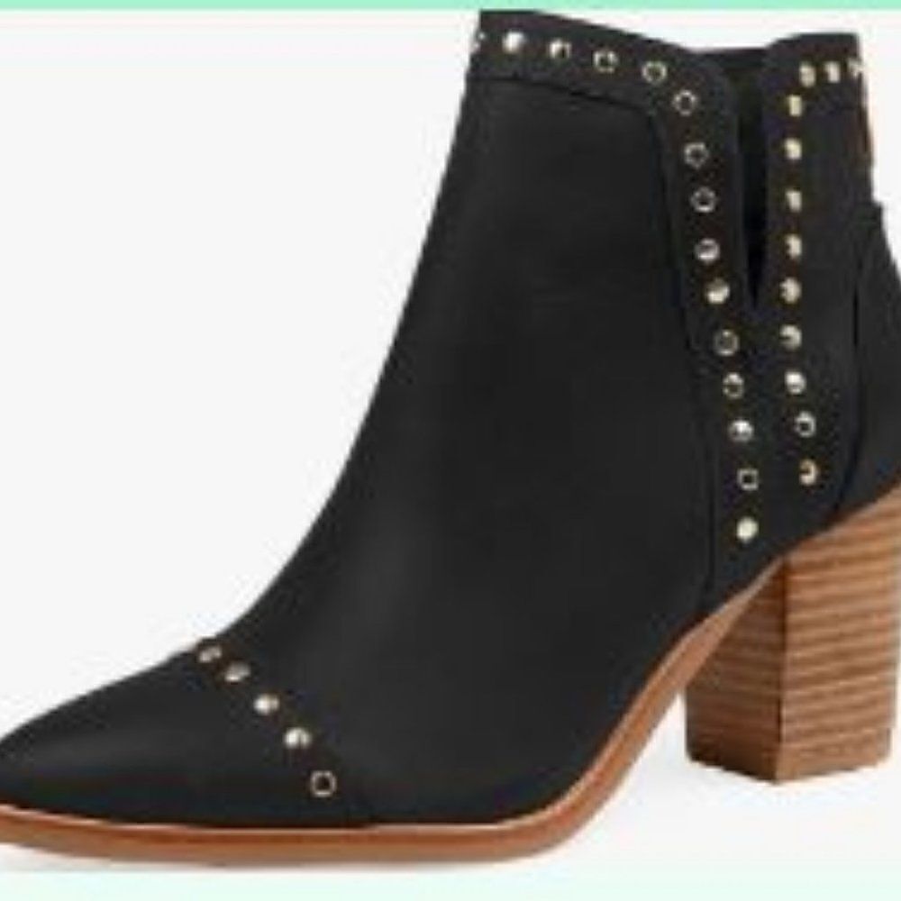 Women's Rivet Ankle Boots Pointed Toe ,Chunky Stacked Heel, size 6 and 9 black